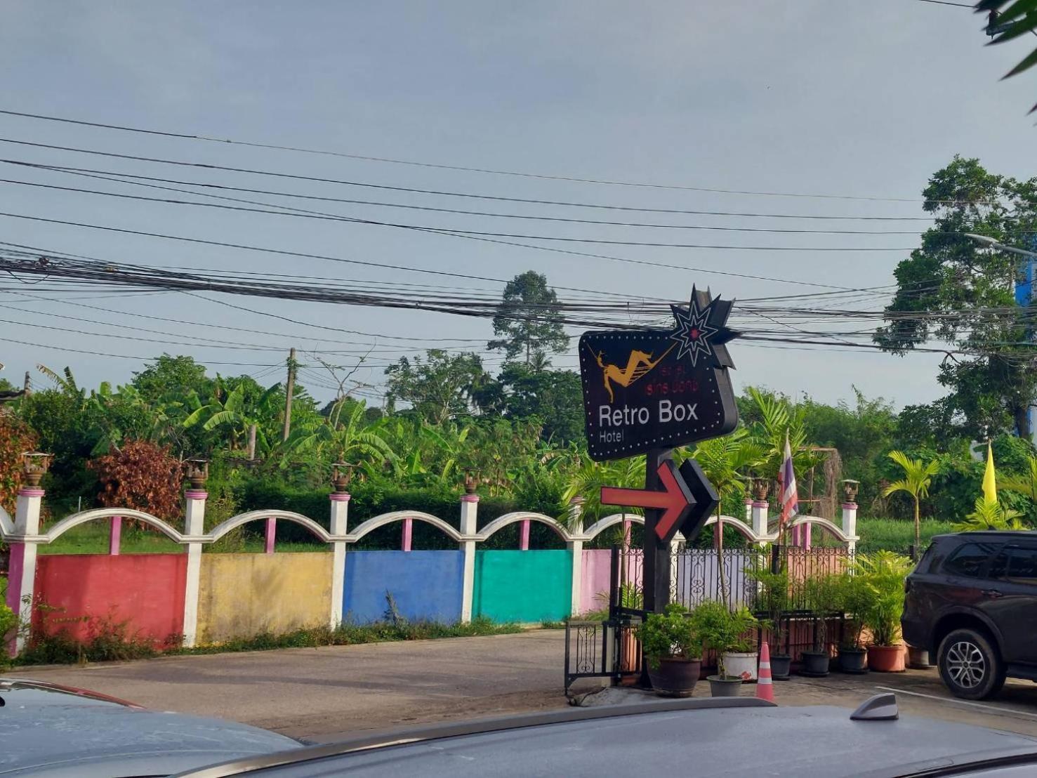 Retro Box Hotel Chumphon Esterno foto